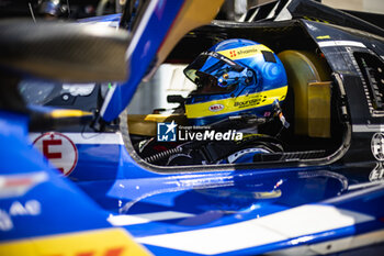 2024-03-01 - BOURDAIS Sébastien (fra), Cadillac Racing, Cadillac V-Series.R, portrait, pitstop, arrêt aux stands during the Qatar Airways Qatar 1812 KM, 1st round of the 2024 FIA World Endurance Championship, from February 29 to March 02, 2024 on the Losail International Circuit in Lusail, Qatar - FIA WEC - QATAR AIRWAYS QATAR 1812 KM - ENDURANCE - MOTORS