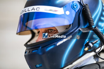 2024-03-01 - BAMBER Earl (nzl), Cadillac Racing, Cadillac V-Series.R, pitlane, portrait during the Qatar Airways Qatar 1812 KM, 1st round of the 2024 FIA World Endurance Championship, from February 29 to March 02, 2024 on the Losail International Circuit in Lusail, Qatar - FIA WEC - QATAR AIRWAYS QATAR 1812 KM - ENDURANCE - MOTORS