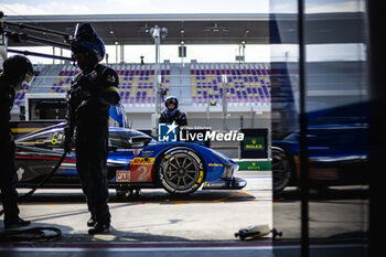 2024-03-01 - 02 BAMBER Earl (nzl), LYNN Alex (gbr), BOURDAIS Sébastien (fra), Cadillac Racing #02, Hypercar, pitstop, arrêt aux stands during the Qatar Airways Qatar 1812 KM, 1st round of the 2024 FIA World Endurance Championship, from February 29 to March 02, 2024 on the Losail International Circuit in Lusail, Qatar - FIA WEC - QATAR AIRWAYS QATAR 1812 KM - ENDURANCE - MOTORS