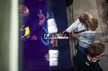 2024-03-01 - ROSSI Valentino (ita), Team WRT, BMW M4 GT3, autograph session, pitwall, portrait during the Qatar Airways Qatar 1812 KM, 1st round of the 2024 FIA World Endurance Championship, from February 29 to March 02, 2024 on the Losail International Circuit in Lusail, Qatar - FIA WEC - QATAR AIRWAYS QATAR 1812 KM - ENDURANCE - MOTORS