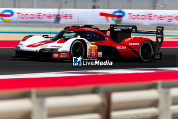 2024-03-01 - 05 CAMPBELL Matt (aus), CHRISTENSEN Michael (dnk), MAKOWIECKI Frédéric (fra), Porsche Penske Motorsport, Porsche 963 #05, Hypercar, action during the Qatar Airways Qatar 1812 KM, 1st round of the 2024 FIA World Endurance Championship, from February 29 to March 02, 2024 on the Losail International Circuit in Lusail, Qatar - FIA WEC - QATAR AIRWAYS QATAR 1812 KM - ENDURANCE - MOTORS