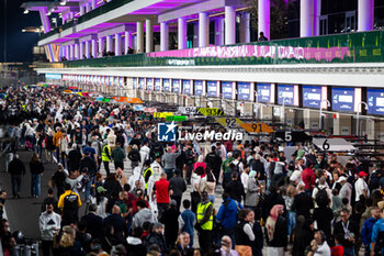 2024-03-01 - Autograph session during the Qatar Airways Qatar 1812 KM, 1st round of the 2024 FIA World Endurance Championship, from February 29 to March 02, 2024 on the Losail International Circuit in Lusail, Qatar - FIA WEC - QATAR AIRWAYS QATAR 1812 KM - ENDURANCE - MOTORS