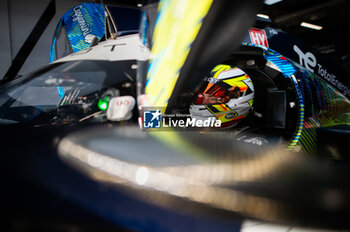 2024-03-01 - VANDOORNE Stoffel, Peugeot TotalEnergies, Peugeot 9x8, portrait during the Qatar Airways Qatar 1812 KM, 1st round of the 2024 FIA World Endurance Championship, from February 29 to March 02, 2024 on the Losail International Circuit in Lusail, Qatar - FIA WEC - QATAR AIRWAYS QATAR 1812 KM - ENDURANCE - MOTORS