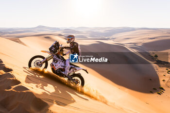 2024-03-02 - 76 LEPAN Jean-Loup (FRA), Duust Rally Team, KTM	450 Rally Replica, FIM W2RC, action during the Stage 5 of the 2024 Abu Dhabi Desert Challenge, on March 2, 2024 between Mzeer’ah and Abu Dhabi, United Arab Emirates - W2RC - ABU DHABI DESERT CHALLENGE 2024 - ENDURANCE - MOTORS