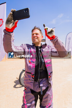 2024-03-02 - PREUSS Stephan (DEU), KTM 450 Rally, portrait during the Stage 5 of the 2024 Abu Dhabi Desert Challenge, on March 2, 2024 between Mzeer’ah and Abu Dhabi, United Arab Emirates - W2RC - ABU DHABI DESERT CHALLENGE 2024 - ENDURANCE - MOTORS