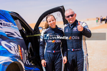 2024-03-02 - BAUD Lionel (FRA), BAUD Lucie (FRA), Overdrive Racing, Toyota Hilux Overdrive, FIA W2RC, portrait during the Stage 5 of the 2024 Abu Dhabi Desert Challenge, on March 2, 2024 between Mzeer’ah and Abu Dhabi, United Arab Emirates - W2RC - ABU DHABI DESERT CHALLENGE 2024 - ENDURANCE - MOTORS