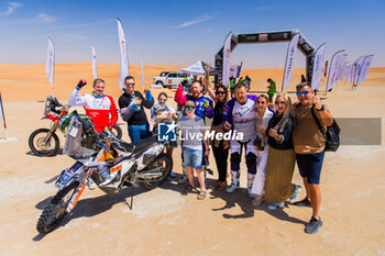 2024-03-02 - 57 KLEVINSKAS Saulius (LTU), AG Dakar School, KTM 450 Rally, ambiance during the Stage 5 of the 2024 Abu Dhabi Desert Challenge, on March 2, 2024 between Mzeer’ah and Abu Dhabi, United Arab Emirates - W2RC - ABU DHABI DESERT CHALLENGE 2024 - ENDURANCE - MOTORS