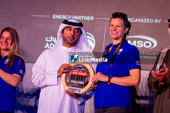 2024-03-02 - QUANDT Annett (DEU), SEEL Annie (SWE), X-Raid Yamaha Supported Team, Yamaha YXZ 1000 RSS, portrait during the Prize Giving Ceremony of the 2024 Abu Dhabi Desert Challenge, on March 2, 2024 in Abu Dhabi, United Arab Emirates - W2RC - ABU DHABI DESERT CHALLENGE 2024 - ENDURANCE - MOTORS