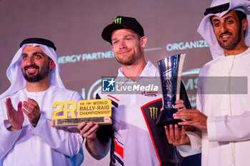 2024-03-02 - MARE Aaron (ZAF), Srg Motorsports, KTM 450 Rally Replica, FIM W2RC, portrait during the Prize Giving Ceremony of the 2024 Abu Dhabi Desert Challenge, on March 2, 2024 in Abu Dhabi, United Arab Emirates - W2RC - ABU DHABI DESERT CHALLENGE 2024 - ENDURANCE - MOTORS
