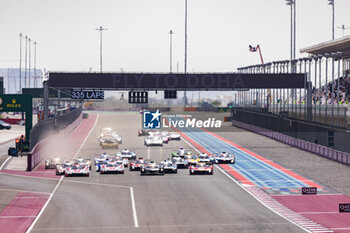 2024-03-02 - 50 FUOCO Antonio (ita), MOLINA Miguel (spa), NIELSEN Nicklas (dnk), Ferrari AF Corse, Ferrari 499P #50, Hypercar, action 08 BUEMI Sébastien (swi), HARTLEY Brendon (nzl), HIRAKAWA Ryo (jpn), Toyota Gazoo Racing, Toyota GR010 - Hybrid #08, Hypercar, action 06 ESTRE Kevin (fra), LOTTERER André (ger), VANTHOOR Laurens (bel), Porsche Penske Motorsport, Porsche 963 #06, Hypercar, action 05 CAMPBELL Matt (aus), CHRISTENSEN Michael (dnk), MAKOWIECKI Frédéric (fra), Porsche Penske Motorsport, Porsche 963 #05, Hypercar, action depart, start during the Qatar Airways Qatar 1812 KM, 1st round of the 2024 FIA World Endurance Championship, from February 29 to March 02, 2024 on the Losail International Circuit in Lusail, Qatar - FIA WEC - QATAR AIRWAYS QATAR 1812 KM - ENDURANCE - MOTORS