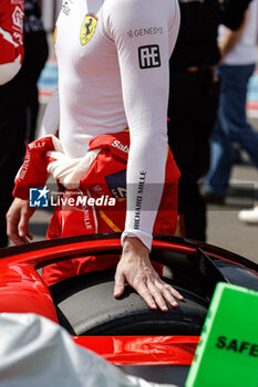 2024-03-02 - CALADO James (gbr), Ferrari AF Corse, Ferrari 499P, portrait grille de depart, starting grid, during the Qatar Airways Qatar 1812 KM, 1st round of the 2024 FIA World Endurance Championship, from February 29 to March 02, 2024 on the Losail International Circuit in Lusail, Qatar - FIA WEC - QATAR AIRWAYS QATAR 1812 KM - ENDURANCE - MOTORS