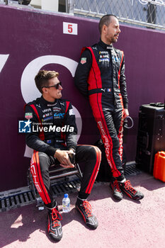 2024-03-02 - CAMPBELL Matt (aus), Porsche Penske Motorsport, Porsche 963, MAKOWIECKI Frédéric (fra), Porsche Penske Motorsport, Porsche 963, portrait during the Qatar Airways Qatar 1812 KM, 1st round of the 2024 FIA World Endurance Championship, from February 29 to March 02, 2024 on the Losail International Circuit in Lusail, Qatar - FIA WEC - QATAR AIRWAYS QATAR 1812 KM - ENDURANCE - MOTORS