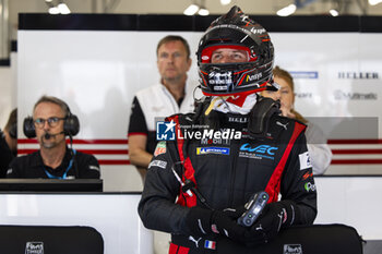 2024-03-02 - ESTRE Kevin (fra), Porsche Penske Motorsport, Porsche 963, portrait during the Qatar Airways Qatar 1812 KM, 1st round of the 2024 FIA World Endurance Championship, from February 29 to March 02, 2024 on the Losail International Circuit in Lusail, Qatar - FIA WEC - QATAR AIRWAYS QATAR 1812 KM - ENDURANCE - MOTORS