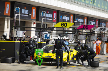 2024-03-02 - 60 SCHIAVONI Claudio (ita), CRESSONI Matteo (ita), PERERA Franck (fra), Iron Lynx, Lamborghini Huracan GT3 Evo2 #60, LM GT3, pit stop during the Qatar Airways Qatar 1812 KM, 1st round of the 2024 FIA World Endurance Championship, from February 29 to March 02, 2024 on the Losail International Circuit in Lusail, Qatar - FIA WEC - QATAR AIRWAYS QATAR 1812 KM - ENDURANCE - MOTORS