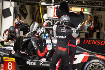 2024-03-02 - HIRAKAWA Ryo (jpn), Toyota Gazoo Racing, Toyota GR010 - Hybrid, HARTLEY Brendon (nzl), Toyota Gazoo Racing, Toyota GR010 - Hybrid, portrait during the Qatar Airways Qatar 1812 KM, 1st round of the 2024 FIA World Endurance Championship, from February 29 to March 02, 2024 on the Losail International Circuit in Lusail, Qatar - FIA WEC - QATAR AIRWAYS QATAR 1812 KM - ENDURANCE - MOTORS