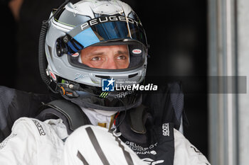 2024-03-02 - VERGNE Jean-Eric (fra), Peugeot TotalEnergies, Peugeot 9x8, portrait during the Qatar Airways Qatar 1812 KM, 1st round of the 2024 FIA World Endurance Championship, from February 29 to March 02, 2024 on the Losail International Circuit in Lusail, Qatar - FIA WEC - QATAR AIRWAYS QATAR 1812 KM - ENDURANCE - MOTORS