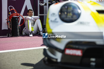 2024-03-02 - MALYKHIN Aliaksandr (kna), Manthey Purerxcing, Porsche 911 GT3 R, portrait, grille de depart, starting grid during the Qatar Airways Qatar 1812 KM, 1st round of the 2024 FIA World Endurance Championship, from February 29 to March 02, 2024 on the Losail International Circuit in Lusail, Qatar - FIA WEC - QATAR AIRWAYS QATAR 1812 KM - ENDURANCE - MOTORS