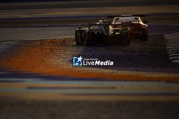 2024-03-02 - 02 BAMBER Earl (nzl), LYNN Alex (gbr), BOURDAIS Sébastien (fra), Cadillac Racing #02, Hypercar, 31 FARFUS Augusto (bra), GELAEL Sean (ind), LEUNG Darren (gbr), Team WRT, BMW M4 GT3 #31, LM GT3, action during the Qatar Airways Qatar 1812 KM, 1st round of the 2024 FIA World Endurance Championship, from February 29 to March 02, 2024 on the Losail International Circuit in Lusail, Qatar - FIA WEC - QATAR AIRWAYS QATAR 1812 KM - ENDURANCE - MOTORS