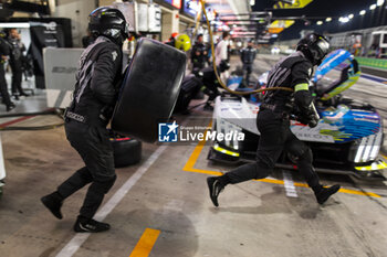 2024-03-02 - 94 DUVAL Loïc (fra), DI RESTA Paul (gbr), VANDOORNE Stoffel, Peugeot TotalEnergies, Peugeot 9x8 #94, Hypercar, pit stop during the Qatar Airways Qatar 1812 KM, 1st round of the 2024 FIA World Endurance Championship, from February 29 to March 02, 2024 on the Losail International Circuit in Lusail, Qatar - FIA WEC - QATAR AIRWAYS QATAR 1812 KM - ENDURANCE - MOTORS