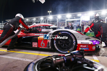 2024-03-02 - 06 ESTRE Kevin (fra), LOTTERER André (ger), VANTHOOR Laurens (bel), Porsche Penske Motorsport, Porsche 963 #06, Hypercar, pit stop during the Qatar Airways Qatar 1812 KM, 1st round of the 2024 FIA World Endurance Championship, from February 29 to March 02, 2024 on the Losail International Circuit in Lusail, Qatar - FIA WEC - QATAR AIRWAYS QATAR 1812 KM - ENDURANCE - MOTORS