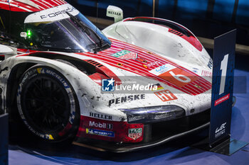 2024-03-02 - 06 ESTRE Kevin (fra), LOTTERER André (ger), VANTHOOR Laurens (bel), Porsche Penske Motorsport, Porsche 963 #06, Hypercar, winning car during the Qatar Airways Qatar 1812 KM, 1st round of the 2024 FIA World Endurance Championship, from February 29 to March 02, 2024 on the Losail International Circuit in Lusail, Qatar - FIA WEC - QATAR AIRWAYS QATAR 1812 KM - ENDURANCE - MOTORS