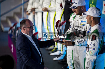 2024-03-02 - SORENSEN Marco (dnk), D'Station Racing, Aston Martin Vantage GT3, REID Robert, Deputy President for Sport of the FIA, podium, portrait during the Qatar Airways Qatar 1812 KM, 1st round of the 2024 FIA World Endurance Championship, from February 29 to March 02, 2024 on the Losail International Circuit in Lusail, Qatar - FIA WEC - QATAR AIRWAYS QATAR 1812 KM - ENDURANCE - MOTORS