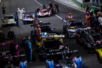 2024-03-02 - 06 ESTRE Kevin (fra), LOTTERER André (ger), VANTHOOR Laurens (bel), Porsche Penske Motorsport, Porsche 963 #06, Hypercar, illustration during the Qatar Airways Qatar 1812 KM, 1st round of the 2024 FIA World Endurance Championship, from February 29 to March 02, 2024 on the Losail International Circuit in Lusail, Qatar - FIA WEC - QATAR AIRWAYS QATAR 1812 KM - ENDURANCE - MOTORS