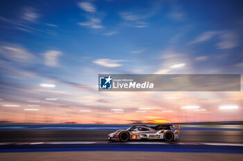 2024-03-02 - 12 STEVENS Will (gbr), NATO Norman (fra), ILOTT Callum (gbr), Hertz Team Jota, Porsche 963 #12, Hypercar, action during the Qatar Airways Qatar 1812 KM, 1st round of the 2024 FIA World Endurance Championship, from February 29 to March 02, 2024 on the Losail International Circuit in Lusail, Qatar - FIA WEC - QATAR AIRWAYS QATAR 1812 KM - ENDURANCE - MOTORS