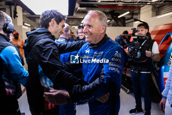 2024-03-02 - CHATIN Paul-Loup (fra), Alpine Endurance Team, Alpine A424, portrait SINAULT Philippe (fra), Team Principal of Alpine Endurance Team, portrait fin de course end of the race during the Qatar Airways Qatar 1812 KM, 1st round of the 2024 FIA World Endurance Championship, from February 29 to March 02, 2024 on the Losail International Circuit in Lusail, Qatar - FIA WEC - QATAR AIRWAYS QATAR 1812 KM - ENDURANCE - MOTORS