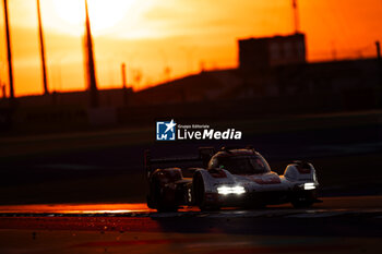 2024-03-02 - 05 CAMPBELL Matt (aus), CHRISTENSEN Michael (dnk), MAKOWIECKI Frédéric (fra), Porsche Penske Motorsport, Porsche 963 #05, Hypercar, action during the Qatar Airways Qatar 1812 KM, 1st round of the 2024 FIA World Endurance Championship, from February 29 to March 02, 2024 on the Losail International Circuit in Lusail, Qatar - FIA WEC - QATAR AIRWAYS QATAR 1812 KM - ENDURANCE - MOTORS