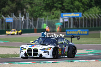 21/04/2024 - #46 Ahmad Al Harthy, Valentino Rossi, Maxime Martin Of The Team Wrt, Bmw M4, Lmgt3 ,They face the Race,During Fia World Endurance Championship WEC 6 Hours Of Imola Italy 2024 21 April , Imola , Italy - FIA WORLD ENDURANCE  CHAMPIONSHIP WEC 6 HOURS OF IMOLA  ITALY 2024  - ENDURANCE - MOTORI