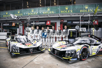 2024-04-18 - Peugeot TotalEnergies atmosphere, drivers photo during the 2024 6 Hours of Imola, 2nd round of the 2024 FIA World Endurance Championship, from April 18 to 21, 2024 on the Autodromo Internazionale Enzo e Dino Ferrari in Imola, Italy - FIA WEC - 6 HOURS OF IMOLA 2024 - ENDURANCE - MOTORS