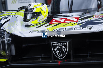 2024-04-18 - MULLER Nico (swi), Peugeot TotalEnergies, Peugeot 9x8, new helmet during the 2024 6 Hours of Imola, 2nd round of the 2024 FIA World Endurance Championship, from April 18 to 21, 2024 on the Autodromo Internazionale Enzo e Dino Ferrari in Imola - FIA WEC - 6 HOURS OF IMOLA 2024 - ENDURANCE - MOTORS