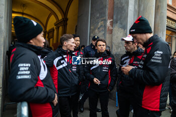 2024-04-18 - DE VRIES Nyck (nld), Toyota Gazoo Racing, Toyota GR010 - Hybrid, portrait, parade Imola city center during the 2024 6 Hours of Imola, 2nd round of the 2024 FIA World Endurance Championship, from April 18 to 21, 2024 on the Autodromo Internazionale Enzo e Dino Ferrari in Imola, Qatar - FIA WEC - 6 HOURS OF IMOLA 2024 - ENDURANCE - MOTORS