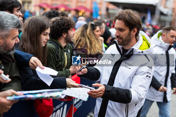 2024-04-18 - VERGNE Jean-Eric (fra), Peugeot TotalEnergies, Peugeot 9x8, portrait, parade Imola city center during the 2024 6 Hours of Imola, 2nd round of the 2024 FIA World Endurance Championship, from April 18 to 21, 2024 on the Autodromo Internazionale Enzo e Dino Ferrari in Imola, Qatar - FIA WEC - 6 HOURS OF IMOLA 2024 - ENDURANCE - MOTORS
