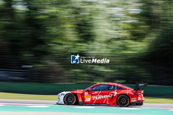 2024-04-19 - 31 FARFUS Augusto (bra), GELAEL Sean (ind), LEUNG Darren (gbr), Team WRT, BMW M4 GT3 #31, LM GT3, action during the 2024 6 Hours of Imola, 2nd round of the 2024 FIA World Endurance Championship, from April 18 to 21, 2024 on the Autodromo Internazionale Enzo e Dino Ferrari in Imola, Italy - FIA WEC - 6 HOURS OF IMOLA 2024 - ENDURANCE - MOTORS