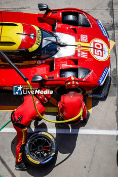 2024-04-19 - michelin, tyres, pneus, mecaniciens, mechanics, Ferrari AF Corse during the 2024 6 Hours of Imola, 2nd round of the 2024 FIA World Endurance Championship, from April 18 to 21, 2024 on the Autodromo Internazionale Enzo e Dino Ferrari in Imola, Qatar - FIA WEC - 6 HOURS OF IMOLA 2024 - ENDURANCE - MOTORS