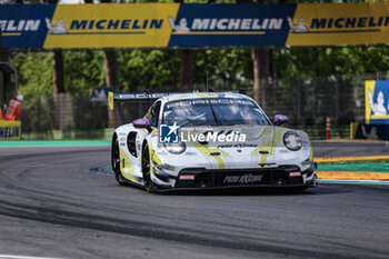 2024-04-19 - #92 Aliaksandr Malykhin, Joel Sturm, Klaus Bachler Of The Team Manthey Purerxcing, Porsche 911 Gt3 R, Lmgt3,They Face The Qualifying During Fia World Endurance Championship WEC 6 Hours Of Imola Italy 2024 20 April , Imola , Italy - FIA WORLD ENDURANCE  CHAMPIONSHIP WEC 6 HOURS OF IMOLA  ITALY 2024  - ENDURANCE - MOTORS