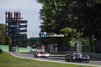 2024-04-20 - 07 CONWAY Mike (gbr), KOBAYASHI Kamui (jpn), DE VRIES Nyck (nld), Toyota Gazoo Racing, Toyota GR010 - Hybrid #07, Hypercar, action during the 2024 6 Hours of Imola, 2nd round of the 2024 FIA World Endurance Championship, from April 18 to 21, 2024 on the Autodromo Internazionale Enzo e Dino Ferrari in Imola - FIA WEC - 6 HOURS OF IMOLA 2024 - ENDURANCE - MOTORS