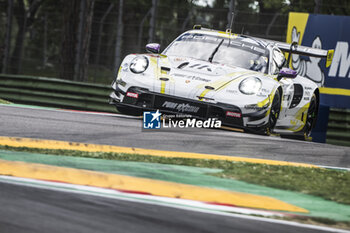 2024-04-20 - 92 MALYKHIN Aliaksandr (kna), STURM Joel (ger), BACHLER Klaus (aut), Manthey Purerxcing, Porsche 911 GT3 R #91, LM GT3, action during the 2024 6 Hours of Imola, 2nd round of the 2024 FIA World Endurance Championship, from April 18 to 21, 2024 on the Autodromo Internazionale Enzo e Dino Ferrari in Imola, Italy - FIA WEC - 6 HOURS OF IMOLA 2024 - ENDURANCE - MOTORS