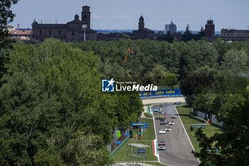 2024-04-21 - Start of the race during the 2024 6 Hours of Imola, 2nd round of the 2024 FIA World Endurance Championship, from April 18 to 21, 2024 on the Autodromo Internazionale Enzo e Dino Ferrari in Imola - FIA WEC - 6 HOURS OF IMOLA 2024 - ENDURANCE - MOTORS