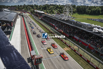 21/04/2024 - Race start, start of the race, depart, during the 2024 6 Hours of Imola, 2nd round of the 2024 FIA World Endurance Championship, from April 18 to 21, 2024 on the Autodromo Internazionale Enzo e Dino Ferrari in Imola, Italy - FIA WEC - 6 HOURS OF IMOLA 2024 - ENDURANCE - MOTORI