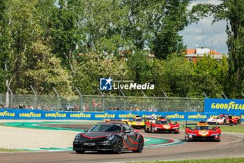 21/04/2024 - safety car, action during the 2024 6 Hours of Imola, 2nd round of the 2024 FIA World Endurance Championship, from April 18 to 21, 2024 on the Autodromo Internazionale Enzo e Dino Ferrari in Imola, Italy - FIA WEC - 6 HOURS OF IMOLA 2024 - ENDURANCE - MOTORI
