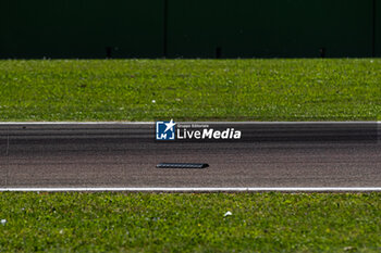 21/04/2024 - Debris during the 2024 6 Hours of Imola, 2nd round of the 2024 FIA World Endurance Championship, from April 18 to 21, 2024 on the Autodromo Internazionale Enzo e Dino Ferrari in Imola, Italy - FIA WEC - 6 HOURS OF IMOLA 2024 - ENDURANCE - MOTORI