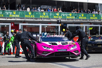 21/04/2024 - 85 BOVY Sarah (bel), PIN Doriane (fra), GATTING Michelle (dnk), Iron Dames, Lamborghini Huracan GT3 Evo2 #85, LM GT3, action on the grid during the 2024 6 Hours of Imola, 2nd round of the 2024 FIA World Endurance Championship, from April 18 to 21, 2024 on the Autodromo Internazionale Enzo e Dino Ferrari in Imola - FIA WEC - 6 HOURS OF IMOLA 2024 - ENDURANCE - MOTORI