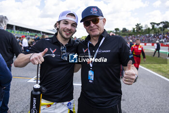 2024-04-21 - BAUD Sébastien (fra), TF Sport, Corvette Z06 GT3.R, portrait with his father BAUD Lionel (fra) during the 2024 6 Hours of Imola, 2nd round of the 2024 FIA World Endurance Championship, from April 18 to 21, 2024 on the Autodromo Internazionale Enzo e Dino Ferrari in Imola - FIA WEC - 6 HOURS OF IMOLA 2024 - ENDURANCE - MOTORS