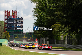 21/04/2024 - start of the race, depart, during the 2024 6 Hours of Imola, 2nd round of the 2024 FIA World Endurance Championship, from April 18 to 21, 2024 on the Autodromo Internazionale Enzo e Dino Ferrari in Imola, Italy - FIA WEC - 6 HOURS OF IMOLA 2024 - ENDURANCE - MOTORI