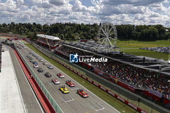 2024-04-21 - start of the race, depart, during the 2024 6 Hours of Imola, 2nd round of the 2024 FIA World Endurance Championship, from April 18 to 21, 2024 on the Autodromo Internazionale Enzo e Dino Ferrari in Imola - FIA WEC - 6 HOURS OF IMOLA 2024 - ENDURANCE - MOTORS
