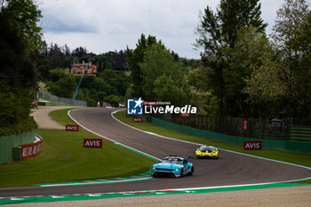 21/04/2024 - 77 BARKER Ben (gbr), HARDWICK Ryan (usa), ROBICHON Zacharie (can), Proton Competition, Ford Mustang GT3 #77, LM GT3, action during the 2024 6 Hours of Imola, 2nd round of the 2024 FIA World Endurance Championship, from April 18 to 21, 2024 on the Autodromo Internazionale Enzo e Dino Ferrari in Imola, Italy - FIA WEC - 6 HOURS OF IMOLA 2024 - ENDURANCE - MOTORI