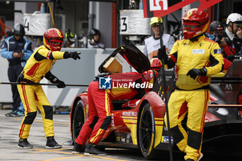 21/04/2024 - 50 FUOCO Antonio (ita), MOLINA Miguel (spa), NIELSEN Nicklas (dnk), Ferrari AF Corse, Ferrari 499P #50, Hypercar, pitstop, arrêt aux stands during the 2024 6 Hours of Imola, 2nd round of the 2024 FIA World Endurance Championship, from April 18 to 21, 2024 on the Autodromo Internazionale Enzo e Dino Ferrari in Imola - FIA WEC - 6 HOURS OF IMOLA 2024 - ENDURANCE - MOTORI
